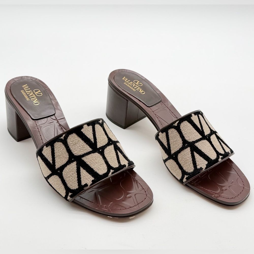 Valentino Vlogo Signature Open Toe Mules Sandals Heels Brown & Cream Eu 39 Us 9